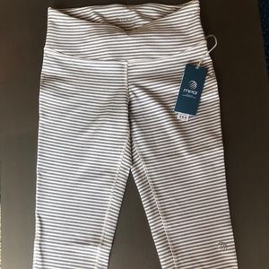 MPG Capri pants Xs